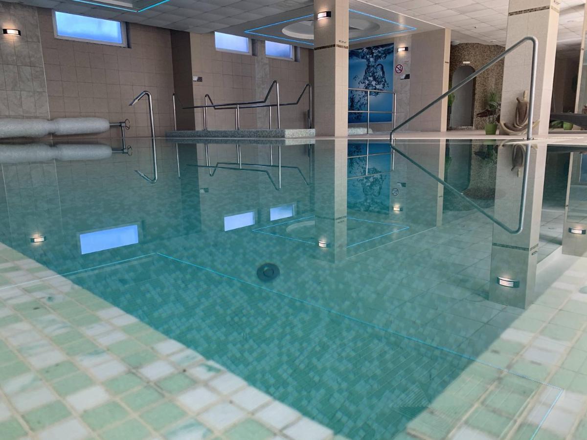 Granada Conference, Wellness And Sport Hotel Kecskemet Exterior photo